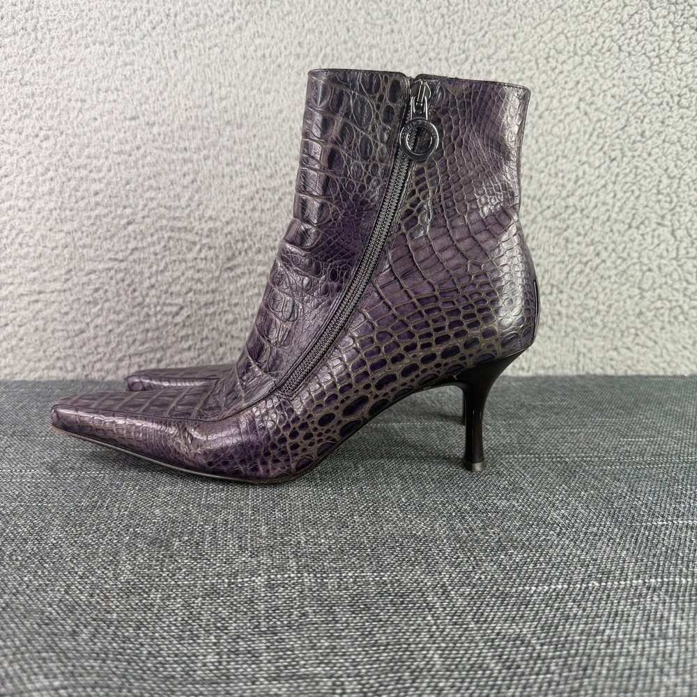 Donald J Pliner Salonan Boots Womens 8 Purple Croco Embossed Leather Kitten Heel